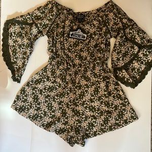 NWT Angie Women’s Off The Shoulder Romper -  Size Small